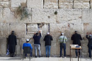 Žydų tikėjimo išpažinimas, skirtingos Judaizmo pakraipos